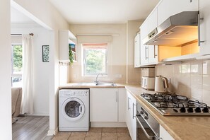 Private kitchen - London Apartment in Trendy Clapham Junction (London)