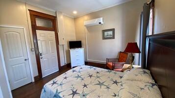 1 bedroom, in-room safe, desk, free WiFi