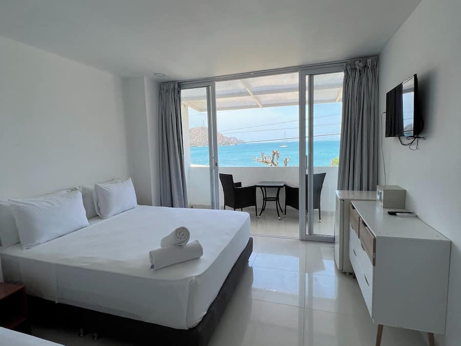 Junior Twin Room | Bed sheets