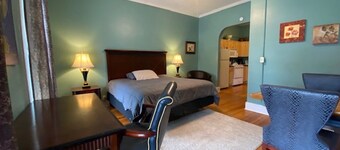 Furnished efficiency for healthcare workers and executives in historic downtown.