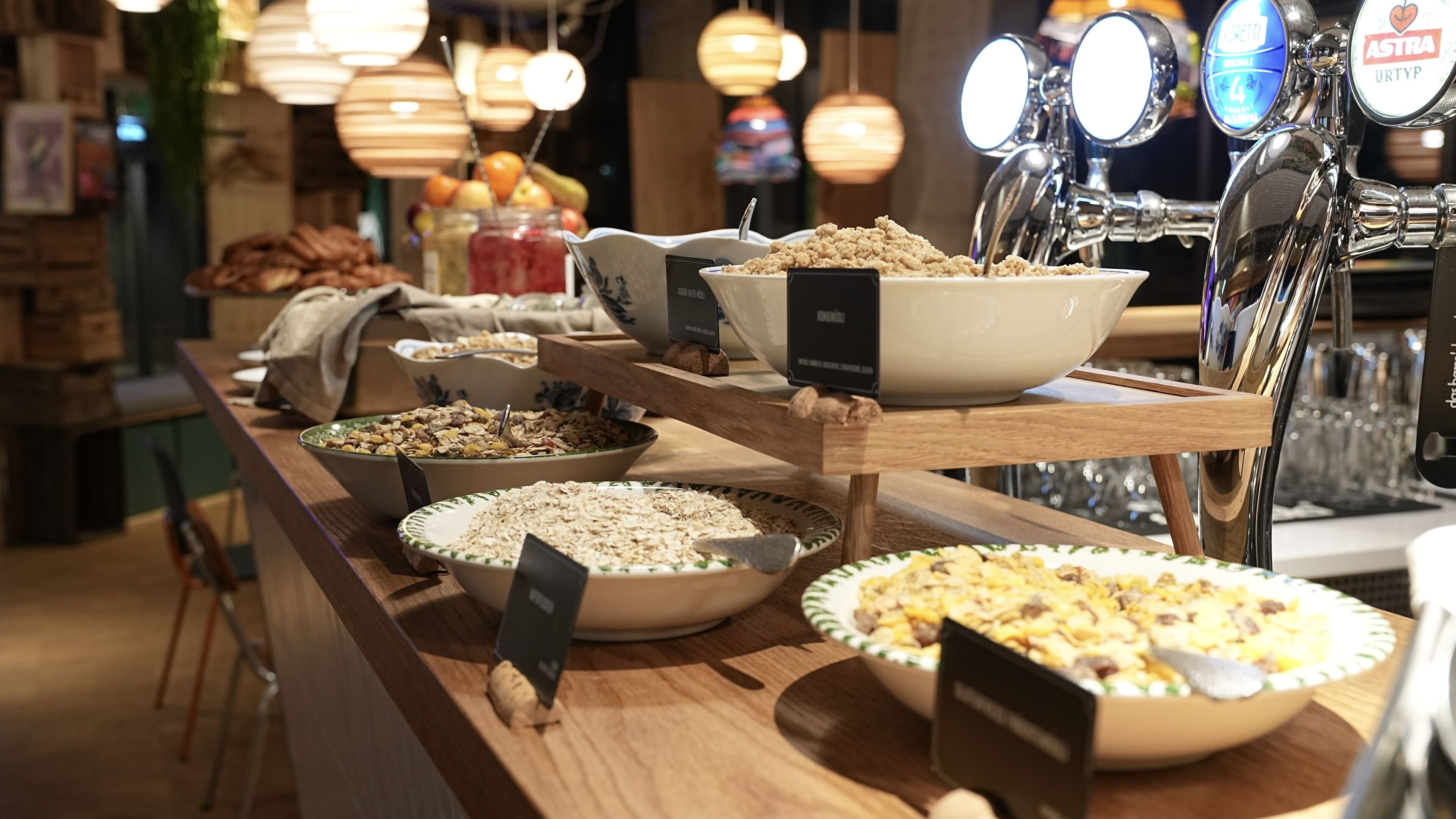 Daily buffet breakfast (EUR 19.9 per person)