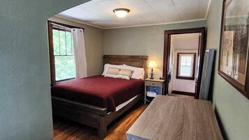 3 Schlafzimmer, Schreibtisch, Bügeleisen/Bügelbrett, kostenloses WLAN