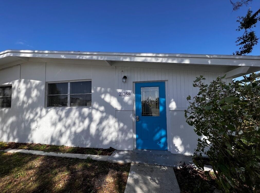 Cute House in a great location!
