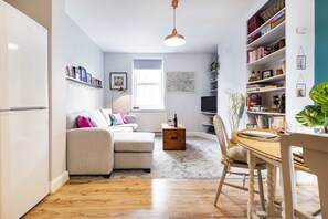 Basic Apartment, Multiple Beds | Interior - Lovely Portobello Apartment Near Westbourne Park (London)