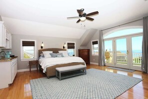 3 bedrooms, iron/ironing board, travel cot, WiFi - Bliss By the Beach - Contemporary Beach House (Sandwich)