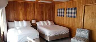 Northwoods Lodge Hotel Room 2