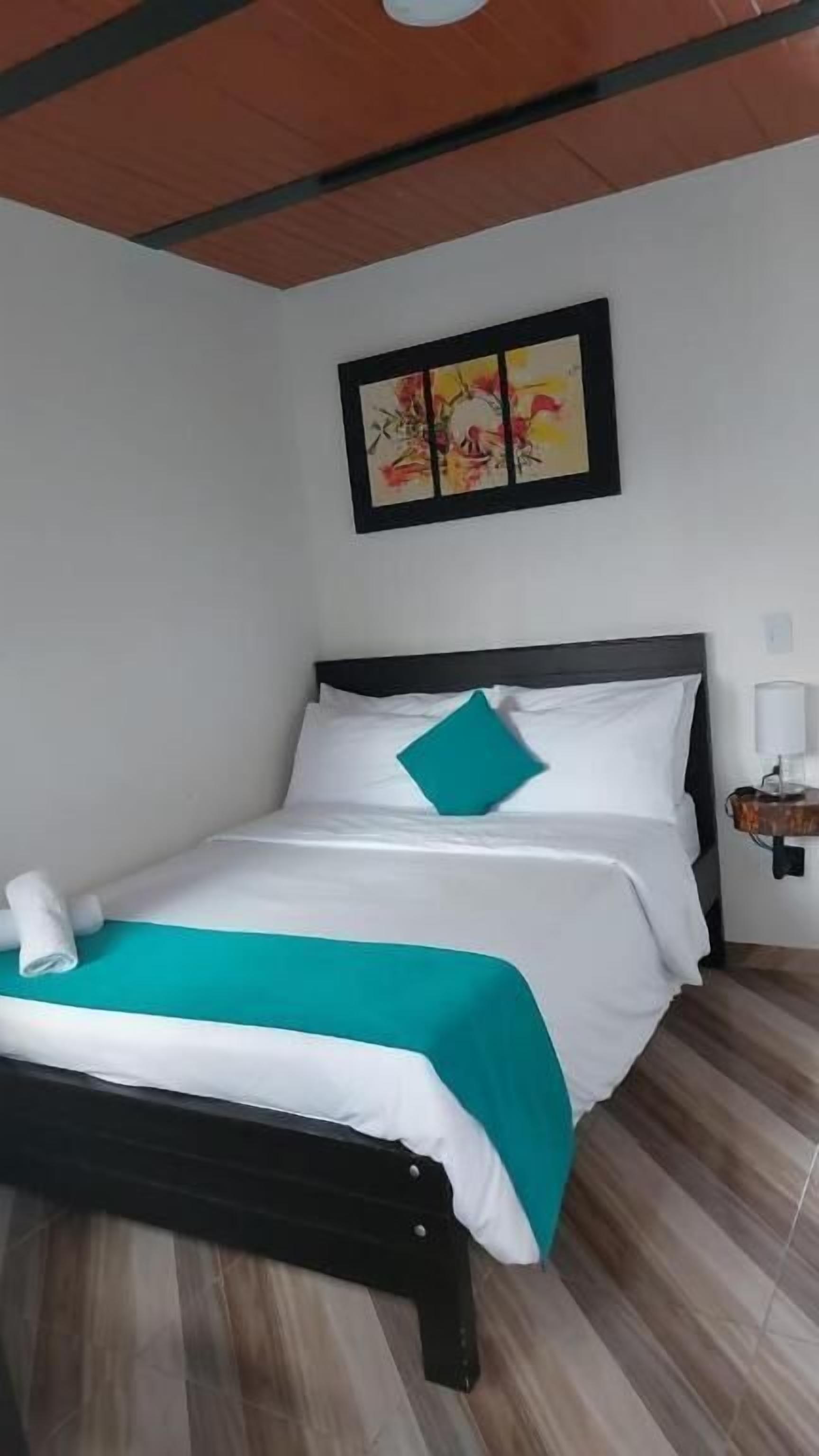 Habitación básica doble | Wifi gratis