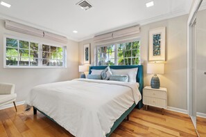 4 bedrooms, iron/ironing board, travel crib, free WiFi