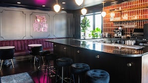 Bar (on property) - The Hotel Melrose (Grand Junction)