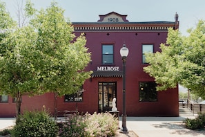 Exterior - The Hotel Melrose (Grand Junction)
