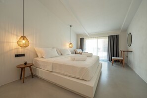 2 bedrooms, Egyptian cotton sheets, premium bedding, desk - Gizz Suites  (Fethiye)