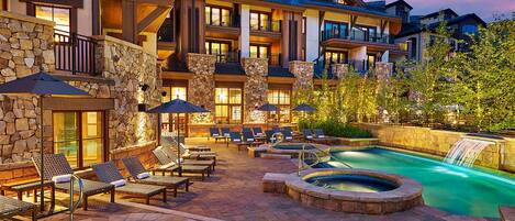 Outdoor pool, a heated pool