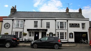 Exterior - Norham near Berwick - Sleeps 8 - 2 Bathrooms - 15 Mins Beach - Dog Friendly (Berwick-upon-Tweed)