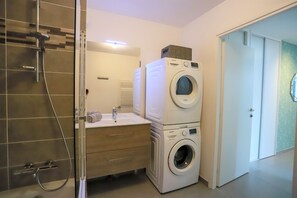 Uklassifisert bilde, 3 av 50, knapp