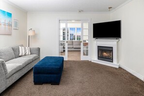 TV, fireplace, video games