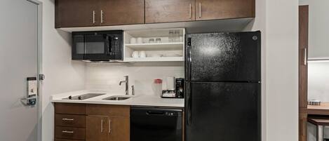 1 bedroom, blackout drapes, iron/ironing board, WiFi (free)