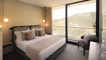 Decoración personalizada, muebles diferentes y escritorio 