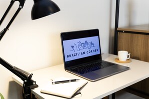 아파트 | 객실 내 금고, 각각 다른 스타일의 인테리어, 각각 다르게 가구 비치, 다리미/다리미판