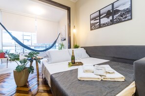 Apartment | Living area | Smart TV, Netflix, streaming services