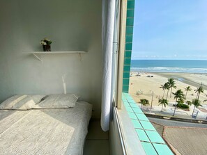 Studio - Edifício Augustus (Praia Grande)