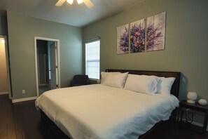 3 habitaciones, escritorio, wifi gratis y ropa de cama 