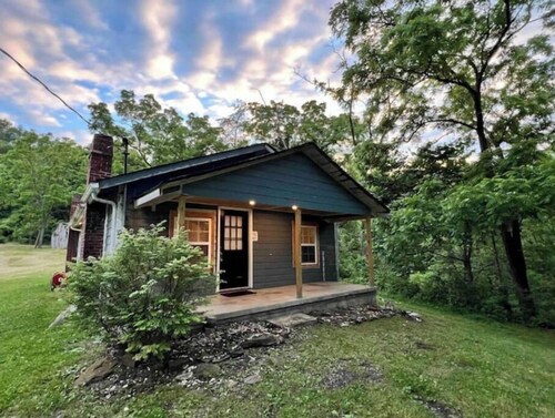 Cozy Country Home for all ATV Riders! Direct Access to Tackett and Royal Blue!