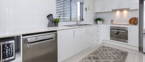 Microwave, oven, stovetop, dishwasher