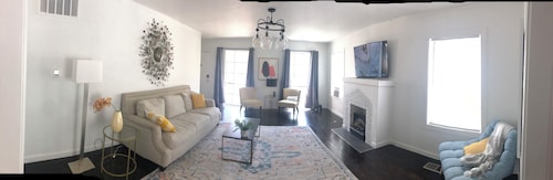 University Park Charmer