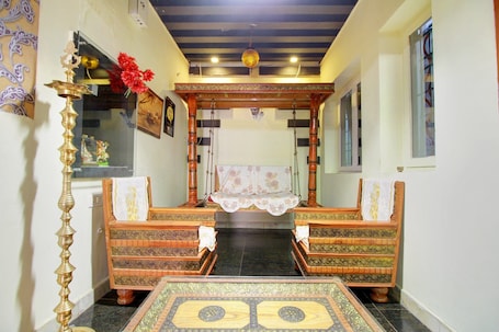 Fachada de la propiedad. Hotel Vaani Villa By Royal Stay