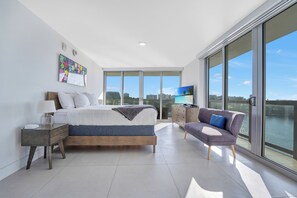 Interior - Stunning 2BR 2BA Bay Harbour with Pool (Bay Harbor Islands)