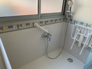 Een douche, een haardroger