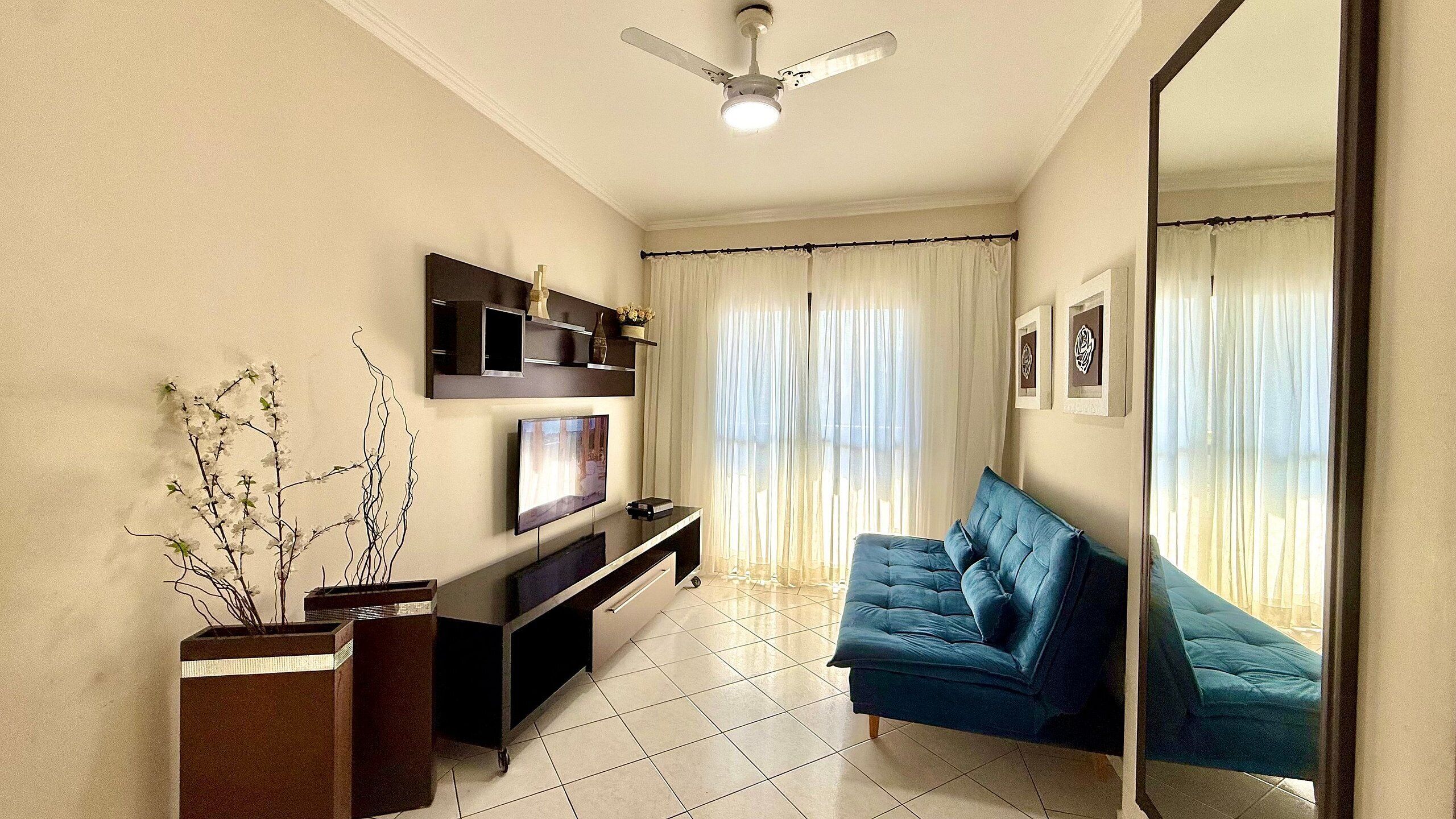 Comfort appartement | Woonruimte | Televisie