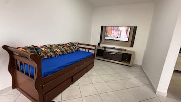 Basic Apartment | Interior