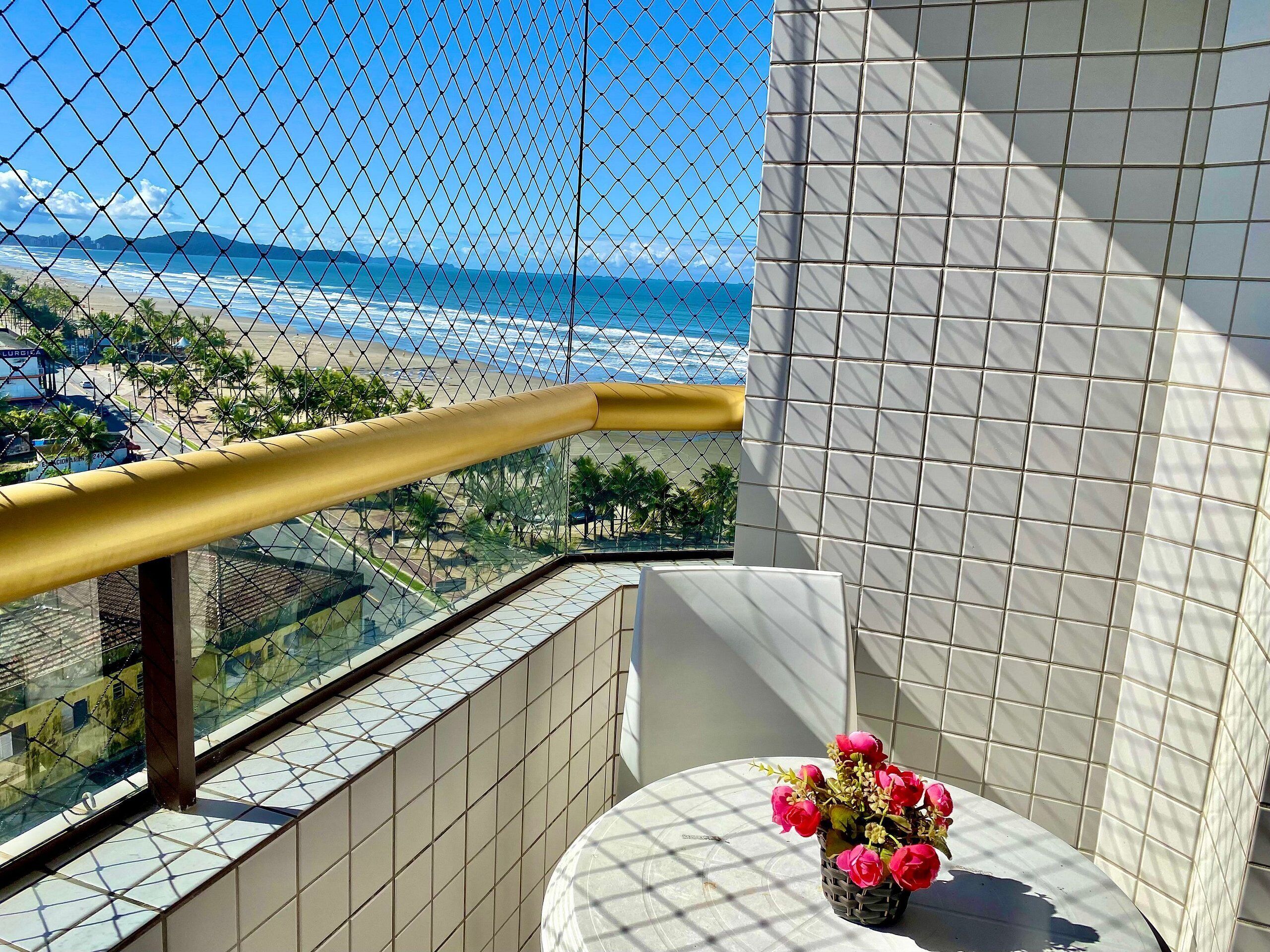 Apartment | Outdoor dining