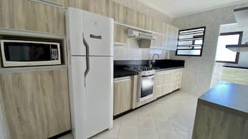 Apartment | Eigene Küche | Kühlschrank, Mikrowelle, Kochgeschirr/Geschirr/Besteck
