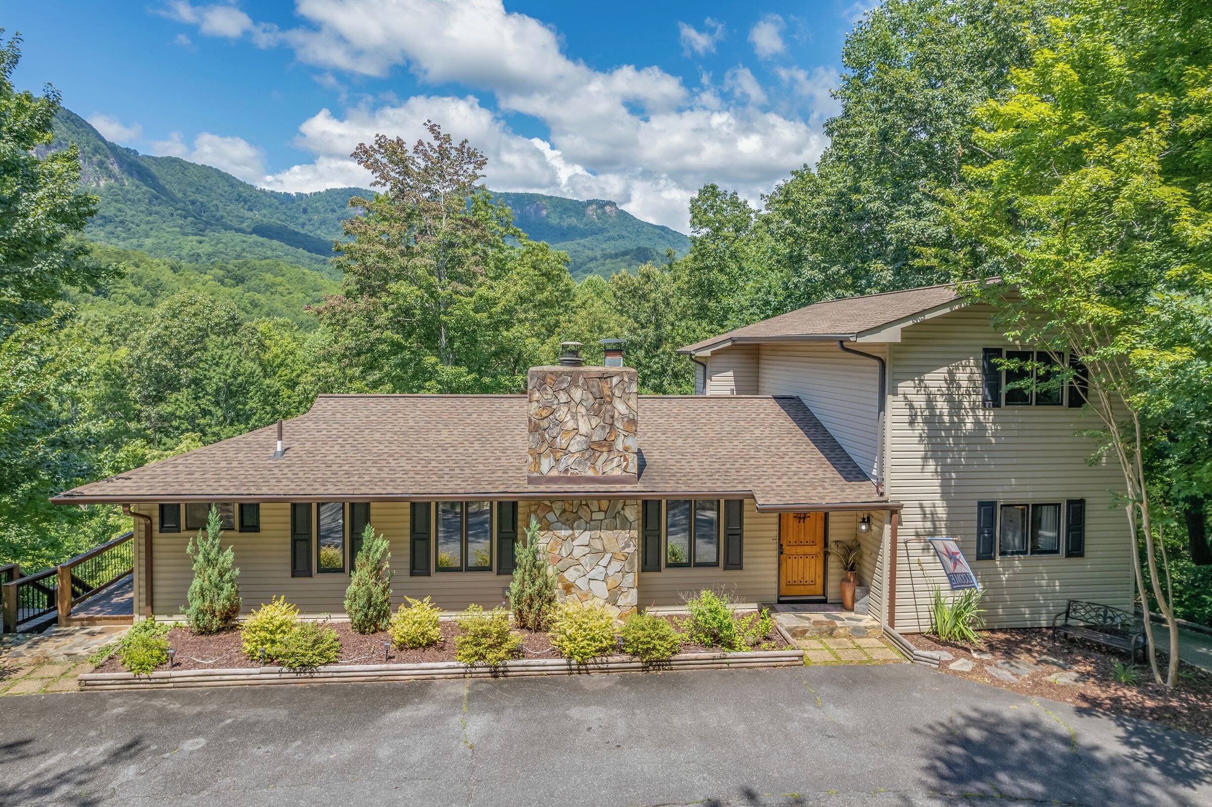 HGTV's Greystone Retreat in Lake Lure at Rumbling Bald