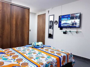 1 habitación, ropa de cama hipoalergénica y muebles diferentes