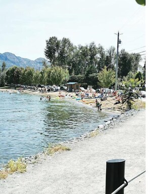 On the beach, beach towels