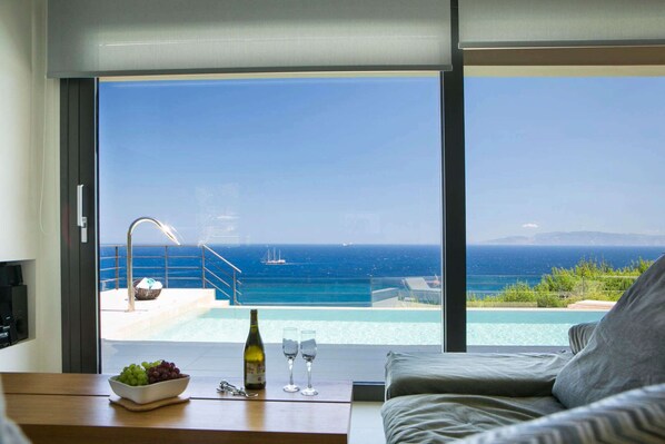 Interior - Contemporary Seafront Villa, A/C, Private Pool, Steam Room, Sauna, Gym, Amazing Views - Near Spartia (Spartia)