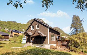 Esterni