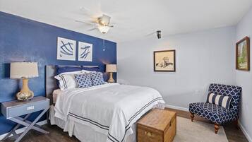 4 slaapkamers, een strijkplank/strijkijzer, reisbedje, gratis wifi