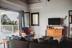 Interior - Summer Breeze  (Placencia)