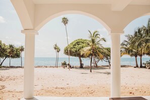 Exterior - Summer Breeze  (Placencia)