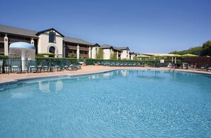 Indoor pool, outdoor pool