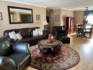 TV, fireplace, DVD player