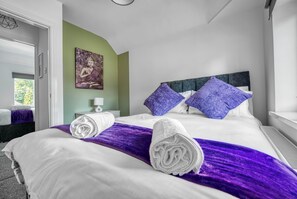 4 chambres, fer et planche à repasser, lit parapluie, Wi-Fi gratuit
