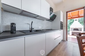 Fridge, microwave, oven, stovetop