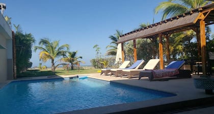CASA DEL MAR