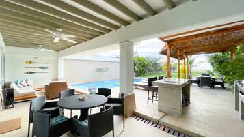 Family Villa | Terrace/patio