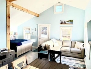 Living area - Water View home Minutes to all Acadia NP Sites! (Trenton)